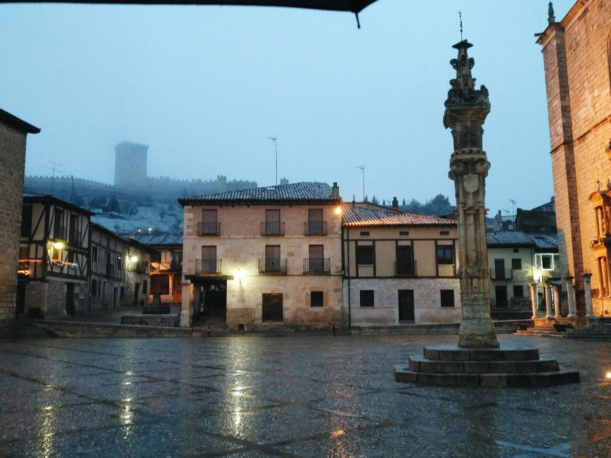 Alojamientos Palacete Penaranda de Duero Esterno foto